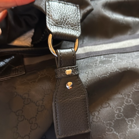 Gucci Men's Black Designer Duffle Bag 22.5x15x10 - Picture 8 of 15